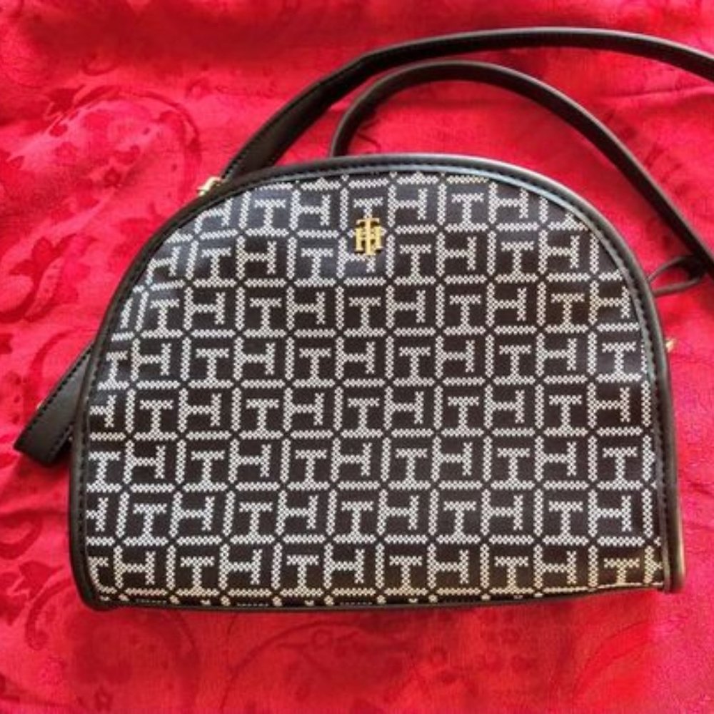 Tommy Hilfiger Cross Body bag